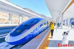 Το έξυπνο Ολυμπιακό τρένο ξεκινά την υπηρεσία στο Πεκίνο.