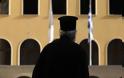 Εύβοια: Kατέρρευσε ιερέας την ώρα της Θείας λειτουργίας στη Χαλκίδα