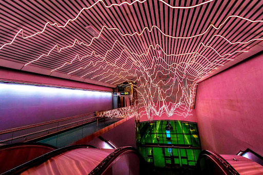 Στοκχόλμη: Το πιο εντυπωσιακό “υπόγειο” αξιοθέατο στον κόσμο είναι η “μακρύτερη γκαλερί τέχνης”! - Φωτογραφία 6