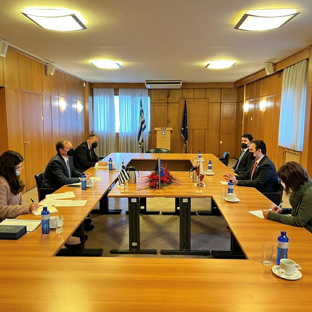 Συνάντηση εργασίας του Υπουργού Αγροτικής Ανάπτυξης και Τροφίμων κ. Σπήλιου Λιβανού με τον νέο Πρέσβυ του Κατάρ στην Ελλάδα - Φωτογραφία 1