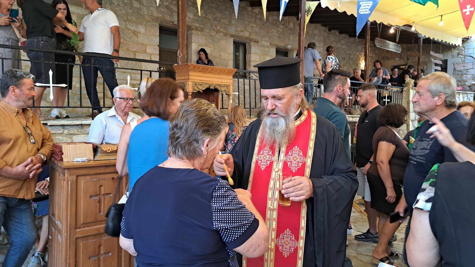 Μεγας  Εσπερινός στην Ιερά Μονή Ρόμβου Βάτου -Παναγία η Ρομβιάτισσα- στα Ακαρνανικά (φώτο  Στελλα Λιαπη) - Φωτογραφία 15