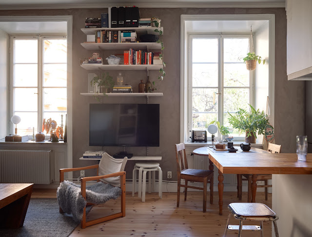 Μια ιδιαίτερης διαμόρφωσης γκαρσονιέρα σε 32τμ - Φωτογραφία 2