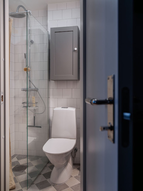 Μια ιδιαίτερης διαμόρφωσης γκαρσονιέρα σε 32τμ - Φωτογραφία 16