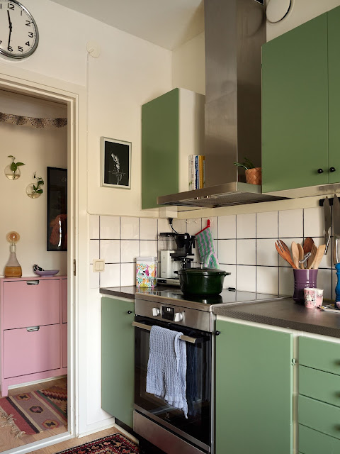 Έντονα χρώματα και ξεχωριστή ατμόσφαιρα σε 56τμ - Φωτογραφία 13