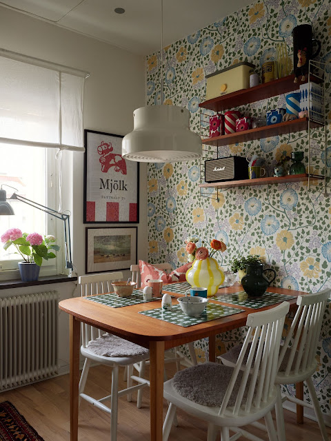 Έντονα χρώματα και ξεχωριστή ατμόσφαιρα σε 56τμ - Φωτογραφία 14