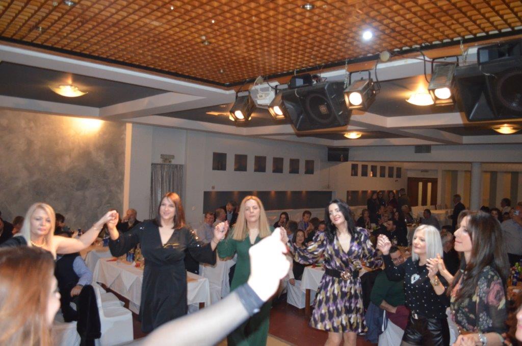Μεγάλη επιτυχία σημείωσε η χοροεσπερίδα και η κοπή πίτας, που διοργάνωσε ο  σύλλογος Μπαμπίνης Χριστόδουλος Παμπλέκης  (φωτο-βιντεο) - Φωτογραφία 100
