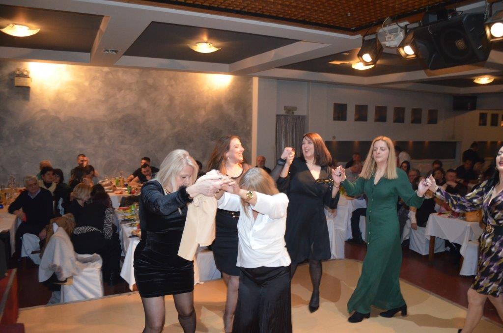 Μεγάλη επιτυχία σημείωσε η χοροεσπερίδα και η κοπή πίτας, που διοργάνωσε ο  σύλλογος Μπαμπίνης Χριστόδουλος Παμπλέκης  (φωτο-βιντεο) - Φωτογραφία 102