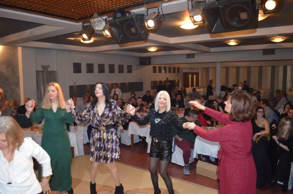 Μεγάλη επιτυχία σημείωσε η χοροεσπερίδα και η κοπή πίτας, που διοργάνωσε ο  σύλλογος Μπαμπίνης Χριστόδουλος Παμπλέκης  (φωτο-βιντεο) - Φωτογραφία 103