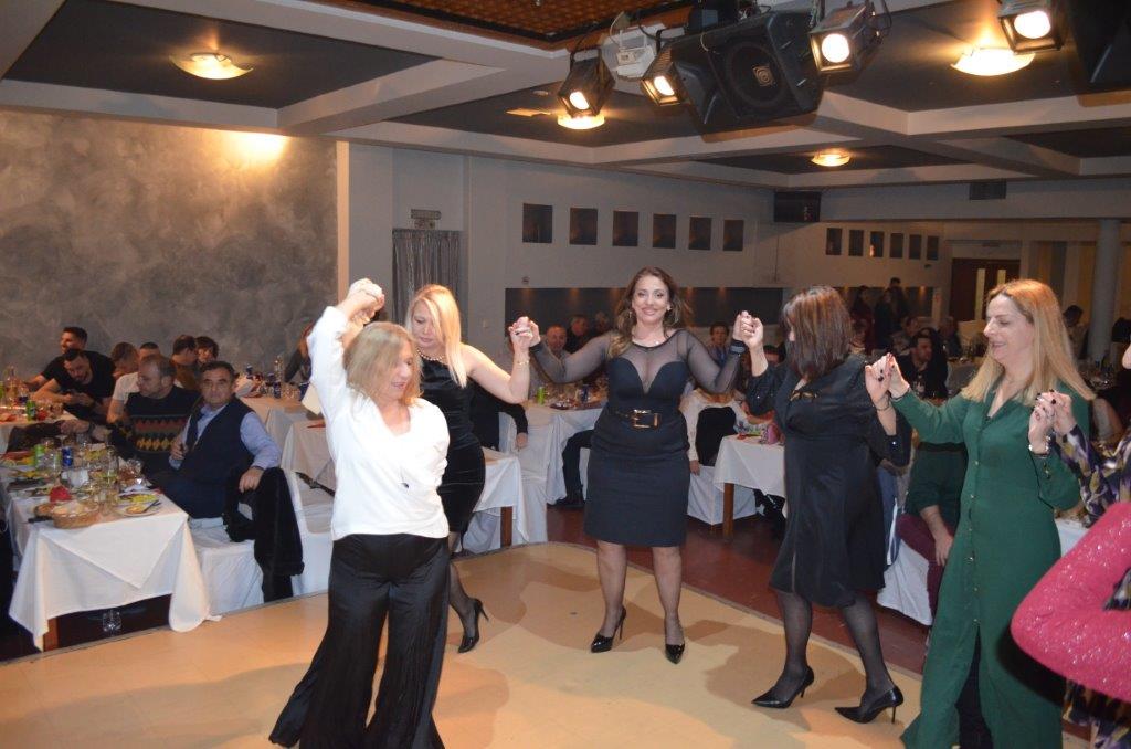 Μεγάλη επιτυχία σημείωσε η χοροεσπερίδα και η κοπή πίτας, που διοργάνωσε ο  σύλλογος Μπαμπίνης Χριστόδουλος Παμπλέκης  (φωτο-βιντεο) - Φωτογραφία 104