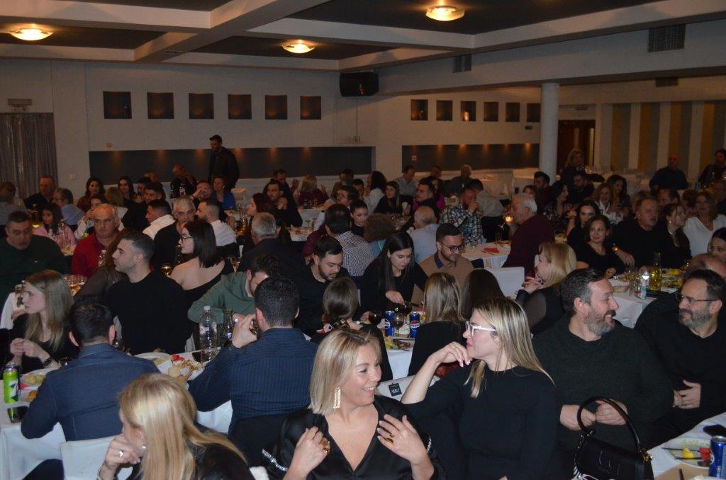 Μεγάλη επιτυχία σημείωσε η χοροεσπερίδα και η κοπή πίτας, που διοργάνωσε ο  σύλλογος Μπαμπίνης Χριστόδουλος Παμπλέκης  (φωτο-βιντεο) - Φωτογραφία 50