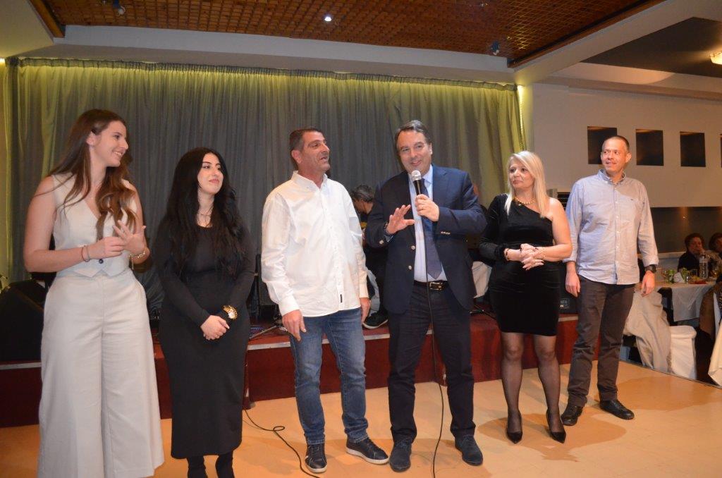 Μεγάλη επιτυχία σημείωσε η χοροεσπερίδα και η κοπή πίτας, που διοργάνωσε ο  σύλλογος Μπαμπίνης Χριστόδουλος Παμπλέκης  (φωτο-βιντεο) - Φωτογραφία 55