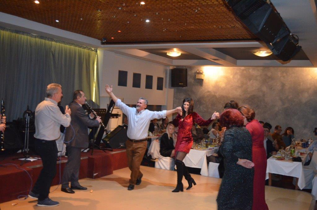 Μεγάλη επιτυχία σημείωσε η χοροεσπερίδα και η κοπή πίτας, που διοργάνωσε ο  σύλλογος Μπαμπίνης Χριστόδουλος Παμπλέκης  (φωτο-βιντεο) - Φωτογραφία 70