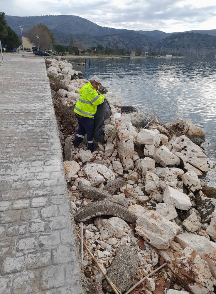 Αρετη Γριτσιπη : πολλαπλες παρεμβάσεις που αφορούν στη βελτίωση της καθημερινότητα στον Αστακο - Φωτογραφία 14