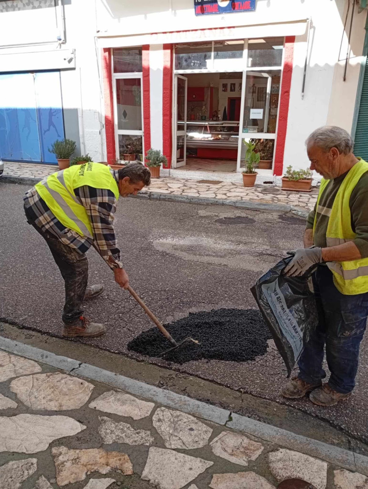 Αρετη Γριτσιπη : πολλαπλες παρεμβάσεις που αφορούν στη βελτίωση της καθημερινότητα στον Αστακο - Φωτογραφία 19