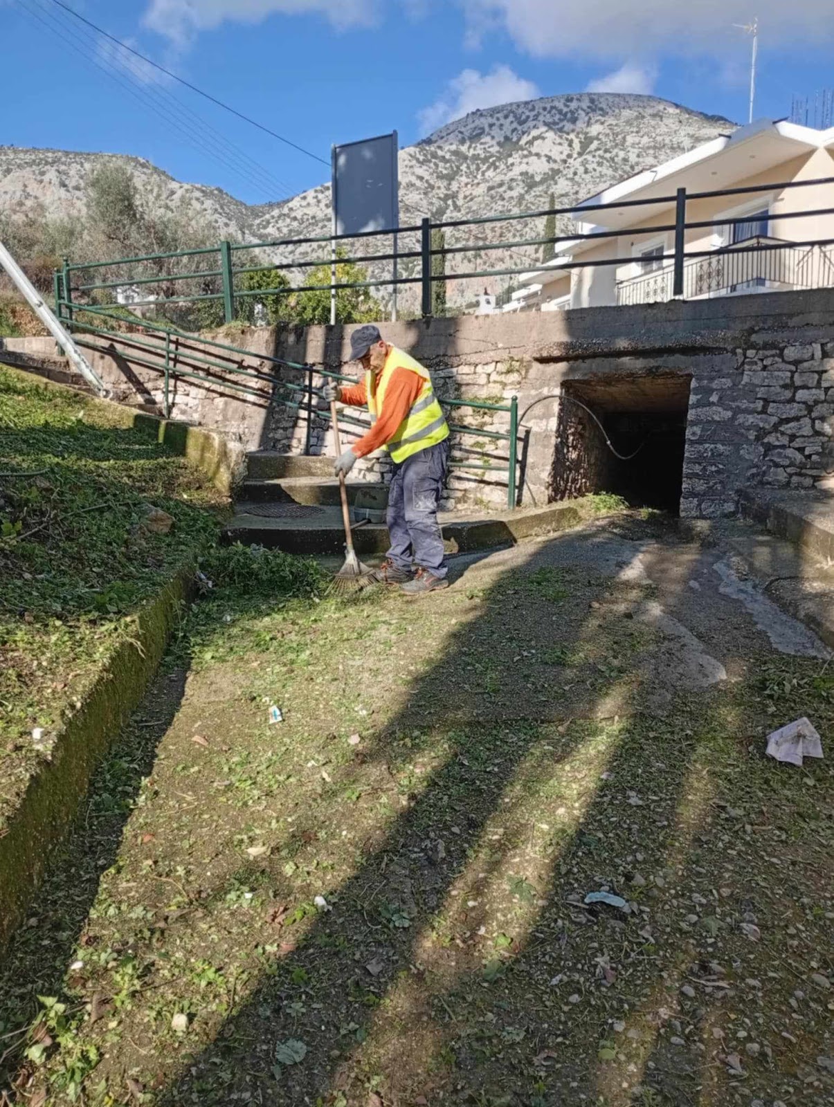 Αρετη Γριτσιπη : πολλαπλες παρεμβάσεις που αφορούν στη βελτίωση της καθημερινότητα στον Αστακο - Φωτογραφία 43