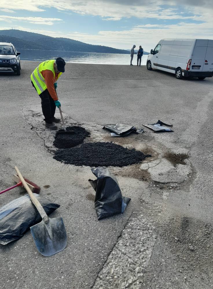 Αρετη Γριτσιπη : πολλαπλες παρεμβάσεις που αφορούν στη βελτίωση της καθημερινότητα στον Αστακο - Φωτογραφία 6