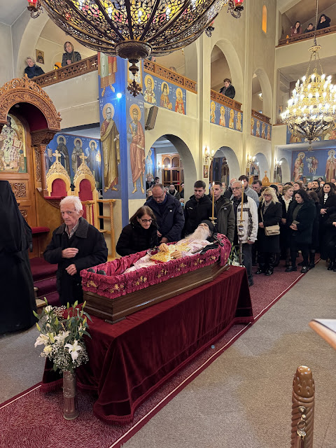 Τελέστηκε ἡ Ἐξόδιος Ἀκολουθία καὶ ἡ ταφὴ τοῦ μακαριστοῦ Γέροντος Κοσμᾶ, Καθηγουμένου τῆς Ἱερᾶς Μονῆς Στομίου Κονίτσης - Φωτογραφία 6