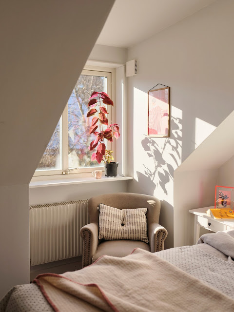 Κομψή και ζεστή διακόσμηση σε σοφίτα 63τμ - Φωτογραφία 11