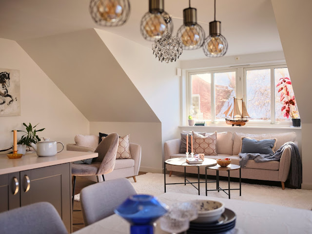 Κομψή και ζεστή διακόσμηση σε σοφίτα 63τμ - Φωτογραφία 5