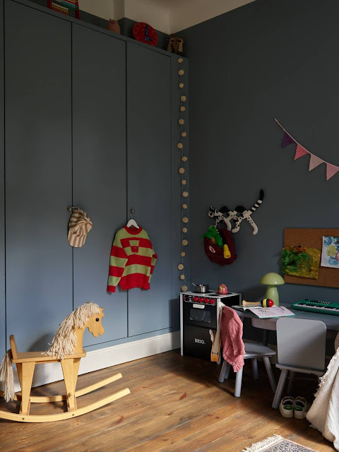 Διαμέρισμα σε σύγχρονο ρουστίκ στυλ διαμορφωμένο με οικονομικές επιλογές - Φωτογραφία 15