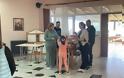 Χάρισαν  χαμόγελα σε όλα τα παιδιά του δημοτικού σχολείου Παλιαμπελων Ακτιου Βονιτσας - Φωτογραφία 10