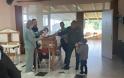 Χάρισαν  χαμόγελα σε όλα τα παιδιά του δημοτικού σχολείου Παλιαμπελων Ακτιου Βονιτσας - Φωτογραφία 4