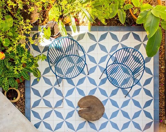 Διαμορφώσεις εξωτερικών χώρων με πλακάκια δαπέδου σε γεωμετρικά σχέδια - Φωτογραφία 2