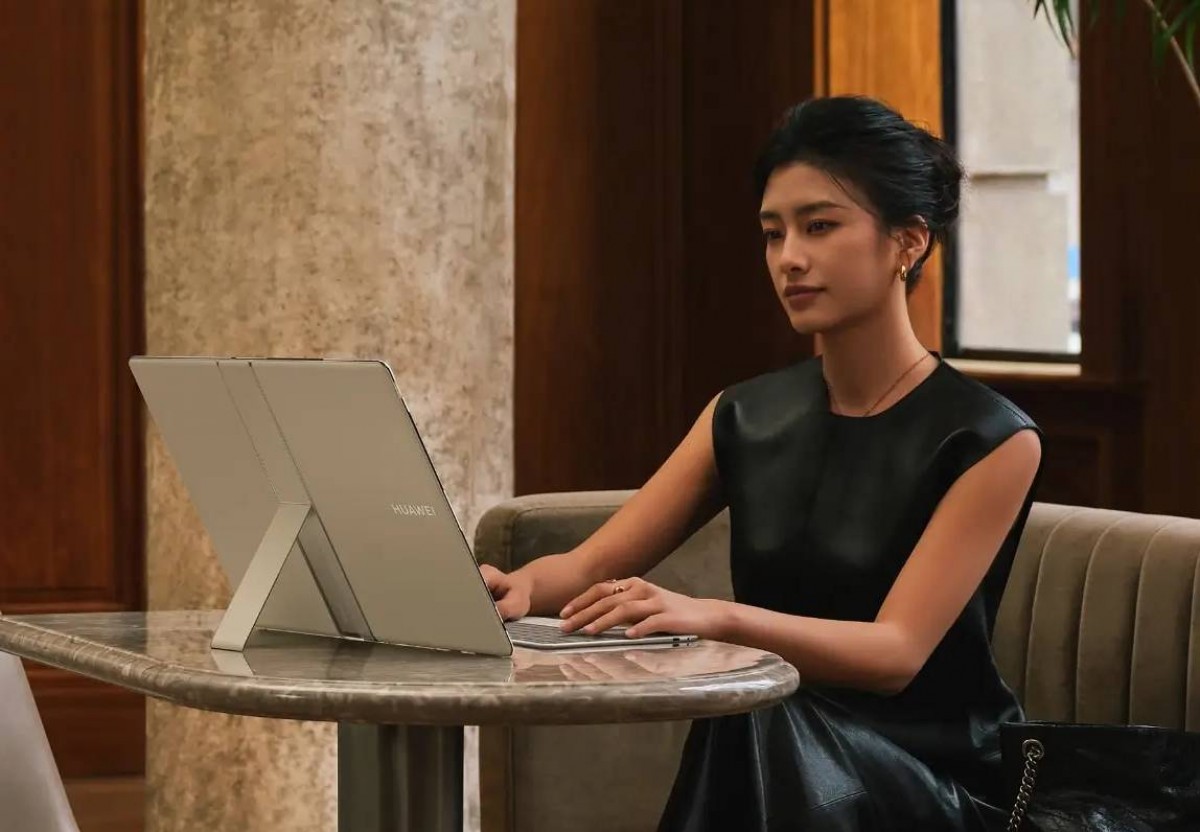 Huawei MateBook Fold Ultimate! ΓΕΓΟΝΟΣ ΤΟ ΠΡΩΤΟ ΑΝΑΔΙΠΛΟΥΜΕΝΟ laptop 18 ιντσών! - Φωτογραφία 10