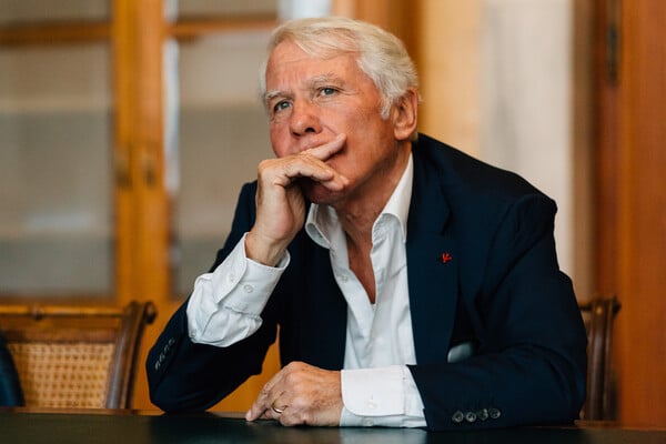Δημήτρης Νανόπουλος: «Ζούμε το τέλος του ανθρώπου και τη γέννηση ενός νέου τύπου ύπαρξης» - Φωτογραφία 5
