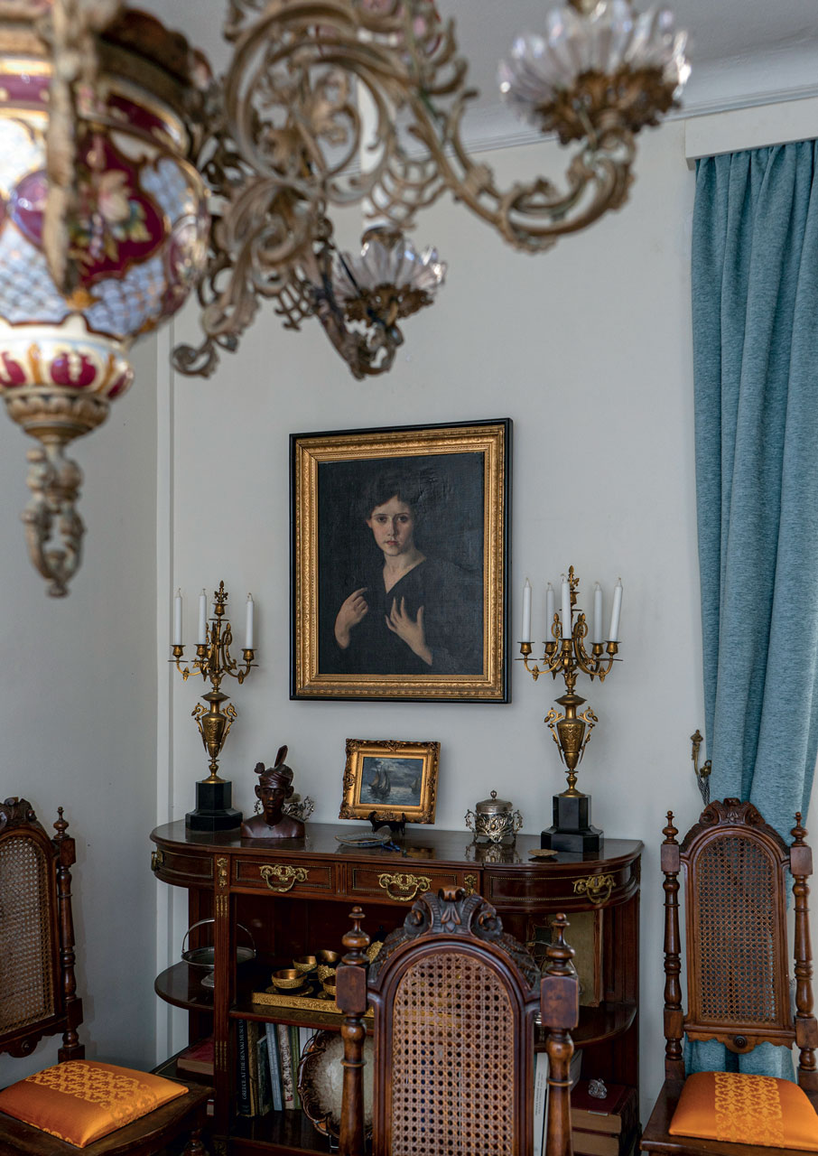 Το αρχοντικό που αφηγείται την ιστορία της Ερμούπολης - Φωτογραφία 2