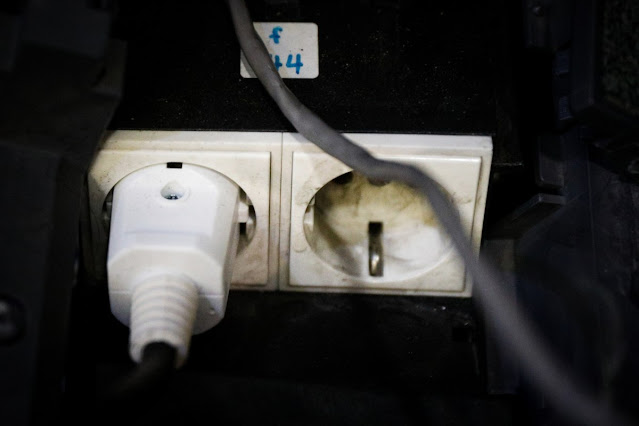 ΤΕΛΙΚΑ ΔΕΝ ΕΙΝΑΙ ΑΣΦΑΛΕΣ ΝΑ ΑΦΗΝΟΥΜΕ ΦΟΡΤΙΣΤΕΣ ΣΤΗΝ ΠΡΙΖΑ - Φωτογραφία 2