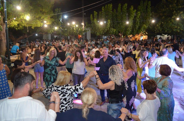 Απίστευτο γλέντι 12 Αυγούστου  στο Μαχαιρα Ξηρομέρου - Φωτογραφία 2