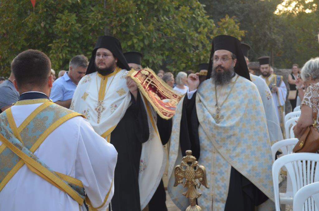 Με λαμπρότητα γιορτάστηκε η Παναγία η Λεσινιώτισσα σήμερα Παρασκευή 22 Αυγούστου 2025 - Φωτογραφία 17