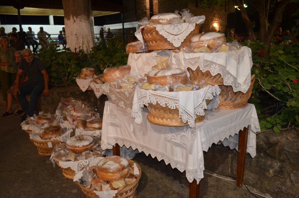 Με λαμπρότητα γιορτάστηκε η Παναγία η Λεσινιώτισσα σήμερα Παρασκευή 22 Αυγούστου 2025 - Φωτογραφία 70