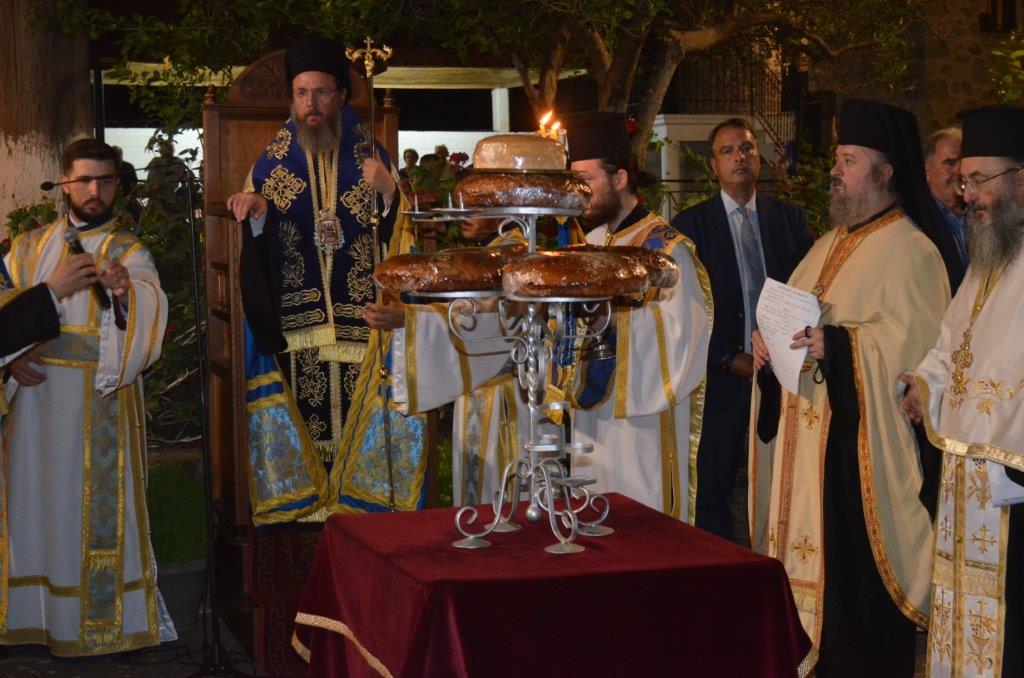 Με λαμπρότητα γιορτάστηκε η Παναγία η Λεσινιώτισσα σήμερα Παρασκευή 22 Αυγούστου 2025 - Φωτογραφία 93