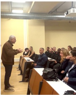 Η Liafarm στο πλευρό των νέων φοιτητών της Φαρμακευτικής Σχολής ΑΠΘ - Φωτογραφία 1