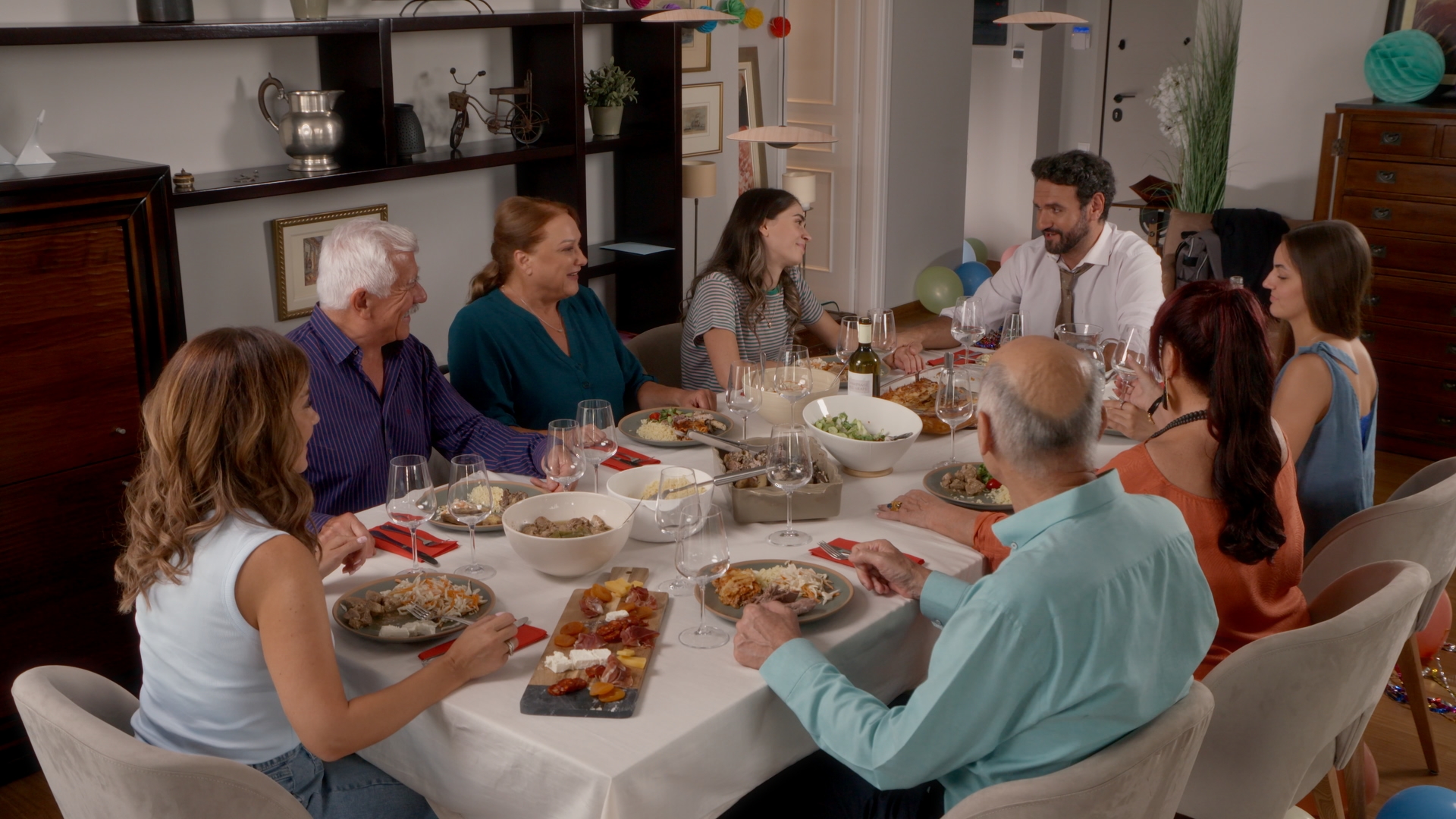 «Το Σόι σου» επιστρέφει σήμερα στον Alpha - Δείτε φωτογραφίες από τα δύο πρώτα επεισόδια - Φωτογραφία 6