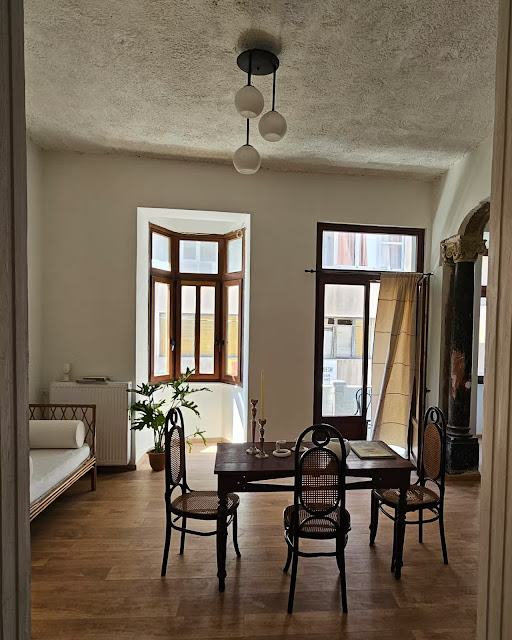 Ατμόσφαιρα άλλης εποχής στο κέντρο της Αθήνας - Φωτογραφία 4