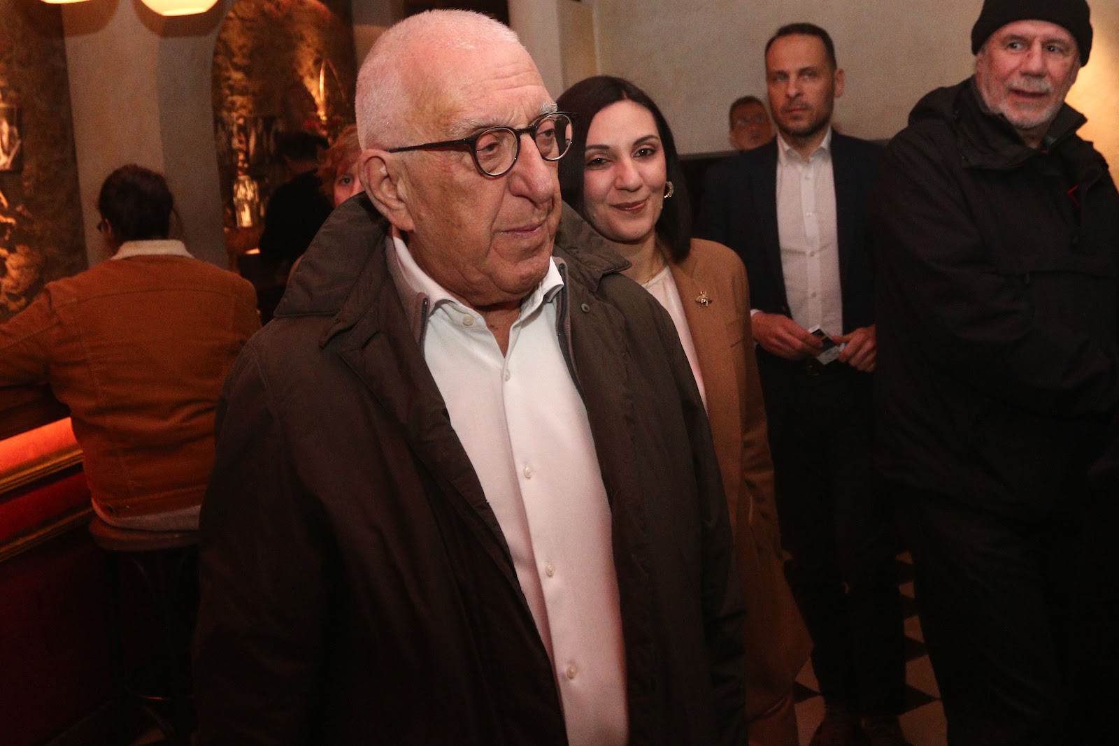 Παρουσιάστηκε η βιογραφικά του Μουσικού Λυράρη Βασίλη Σκουλα  με την συμμετοχή δυο Δημοσιογράφων Ξηρομεριτων απο τον Αστακό - Φωτογραφία 13