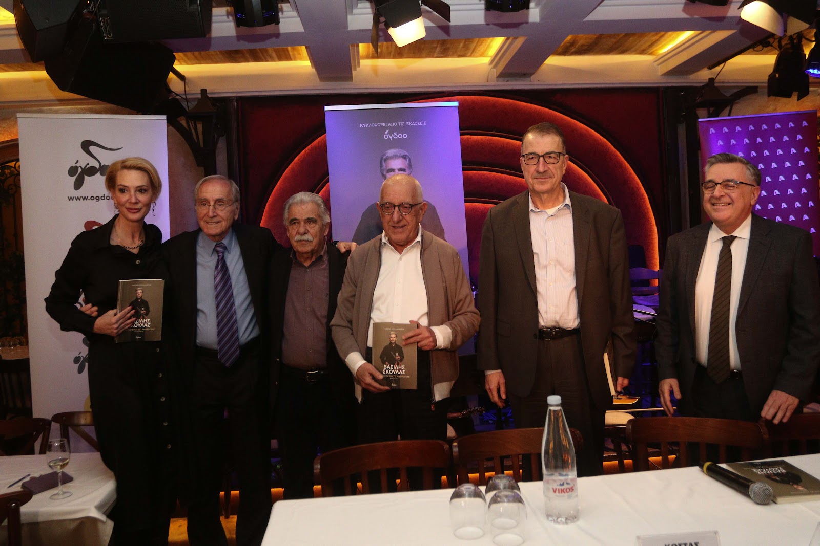 Παρουσιάστηκε η βιογραφικά του Μουσικού Λυράρη Βασίλη Σκουλα  με την συμμετοχή δυο Δημοσιογράφων Ξηρομεριτων απο τον Αστακό - Φωτογραφία 16