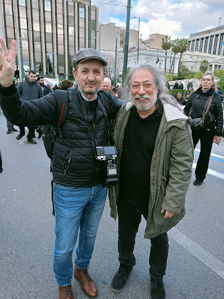 Οι Αγρότες με τα τρακτέρ στο Σύνταγμα - φωτο- βίντεο  MPAMPINH IN  6:32 Μ.Μ.  ΑΓΡΟΤΙΚΑ - Φωτογραφία 10