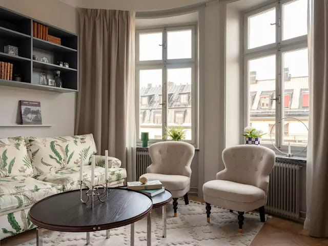 ΜΙΚΡΟΙ ΧΩΡΟΙ: Εξαιρετική αισθητική και πρακτικές λύσεις αποθήκευσης σε 34τμ - Φωτογραφία 3