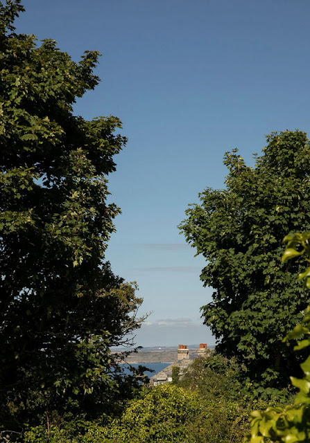 HOME TOUR: Ένα υπέροχο σπίτι σε απόλυτη αρμονία με το τοπίο - Φωτογραφία 28