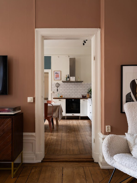 ΜΙΚΡΟΙ ΧΩΡΟΙ: Χρώμα και πρωτότυπη διαρρύθμιση σε 64τμ - Φωτογραφία 14