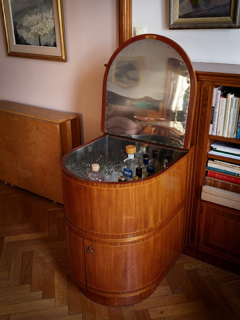 HOME TOUR: Ισορροπία παλιού και νέου σε ένα διαμέρισμα με ξεχωριστό χαρακτήρα - Φωτογραφία 9