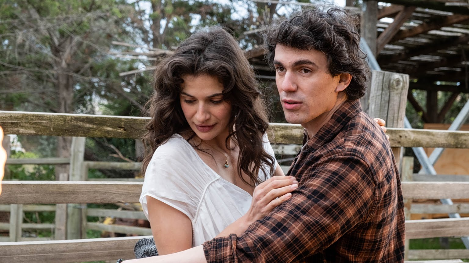 «Σύγκρουση»: Δείτε backstage φωτογραφίες από το νέο ερωτικό δικαστικό θρίλερ του Mega - Φωτογραφία 5