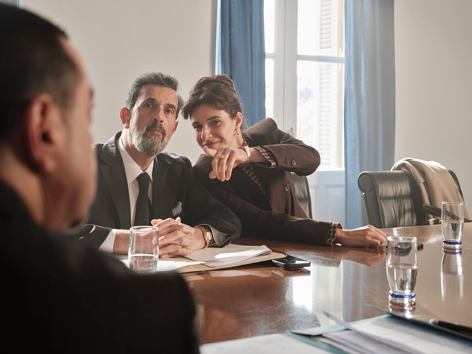 «Σύγκρουση»: Δείτε backstage φωτογραφίες από το νέο ερωτικό δικαστικό θρίλερ του Mega - Φωτογραφία 7