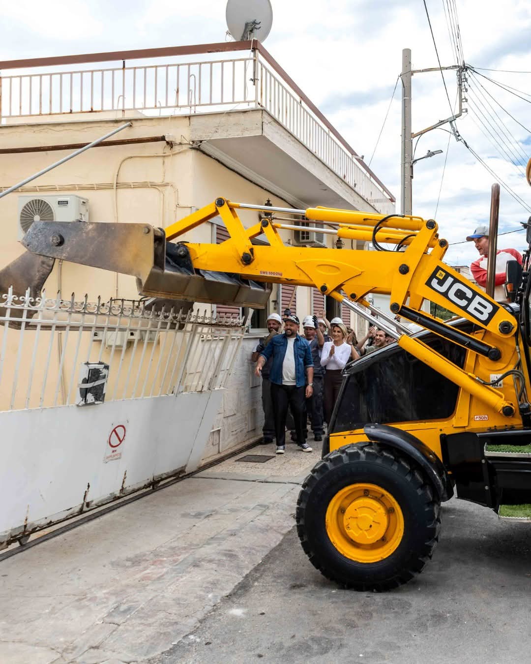 «Extreme Makeover: Home Edition» - Δείτε φωτογραφίες από τα πρώτα γυρίσματα - Φωτογραφία 4