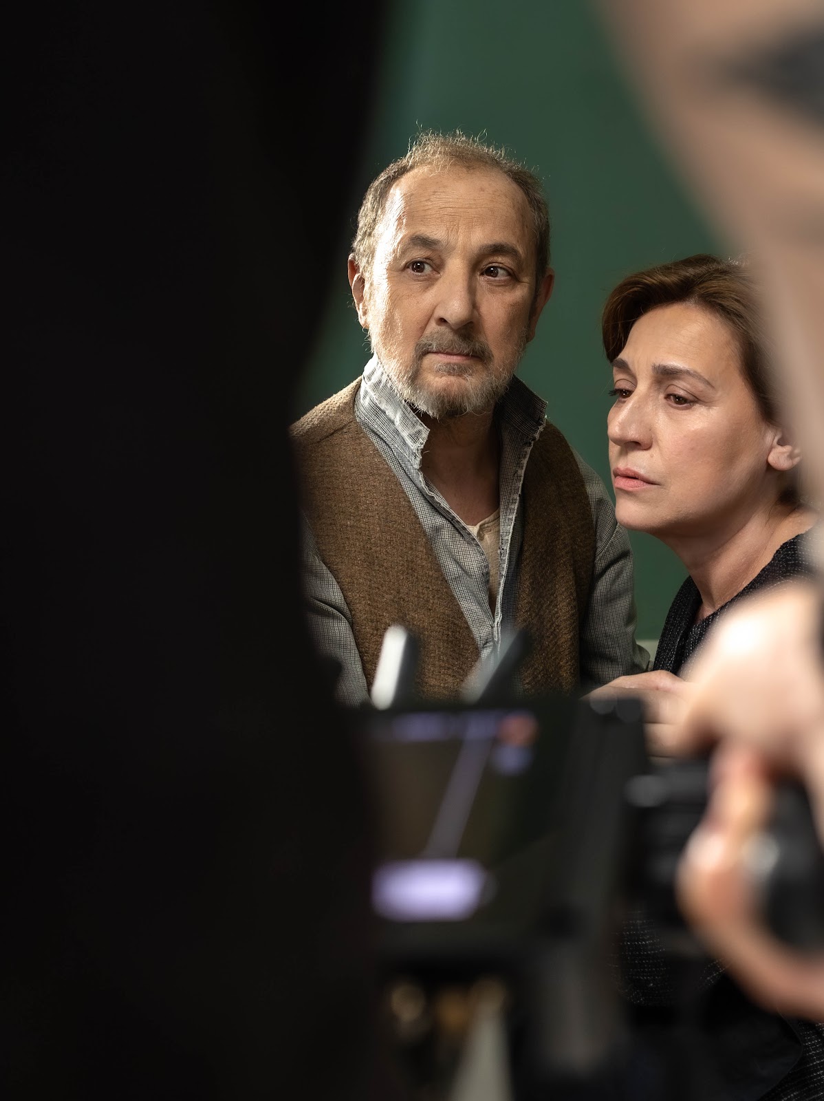 Κρίνο & Αγκάθι: Δείτε το νέο τρέιλερ και φωτογραφίες  από τα γυρίσματα του - Φωτογραφία 3