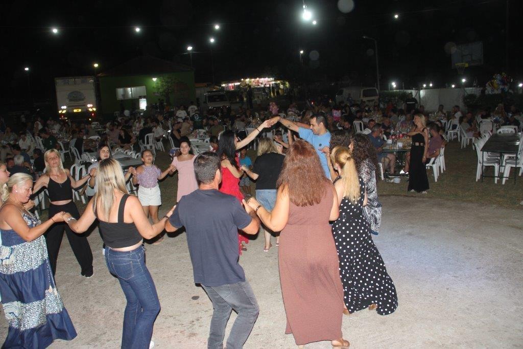 Με μεγάλη επιτυχία το γλέντι στα ΠΗΓΑΔΙΑ Ξηρομέρου (ΦΩΤΟ) - Φωτογραφία 20